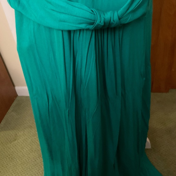 Beautiful special occasion dress! So soft, comfty, easy to care. - Picture 2 of 6